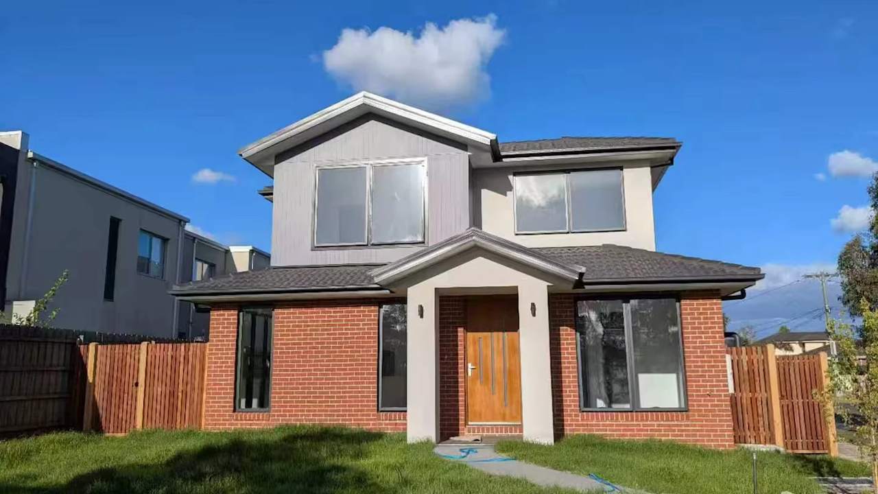 Room with ensuite in a share house