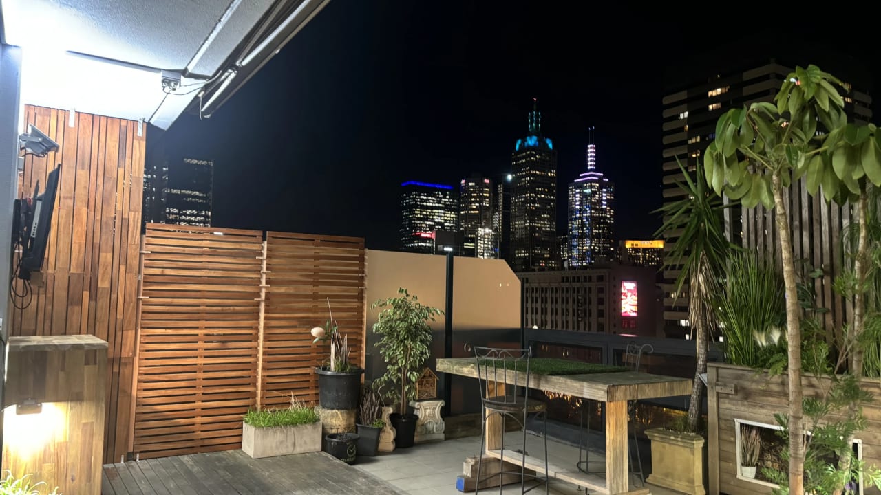 Whole property with 2 rooms for rent