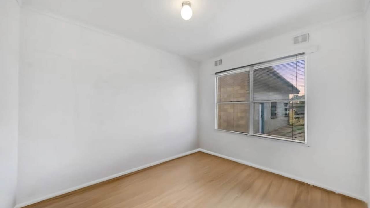 Whole property with 3 rooms for rent