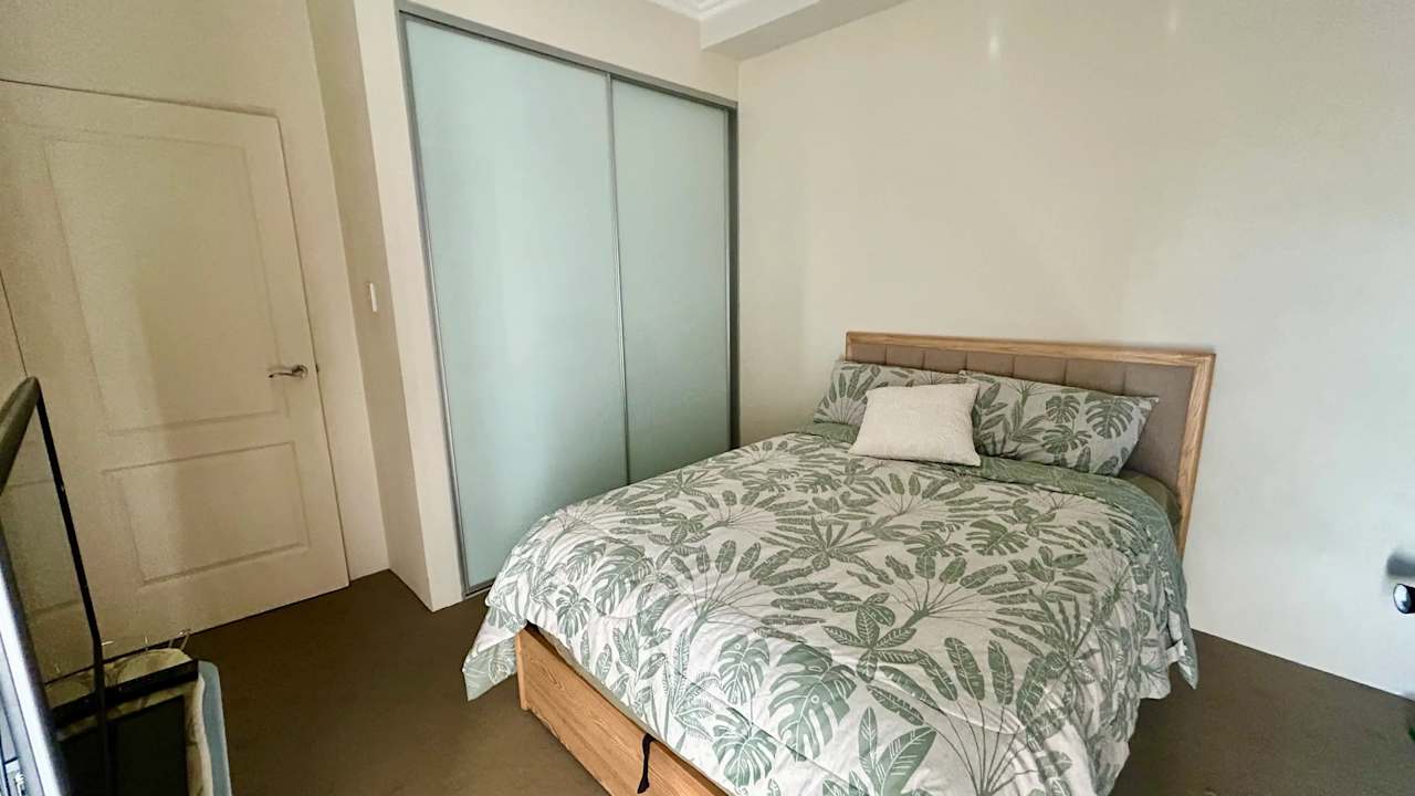 Furnished room with own bathroom