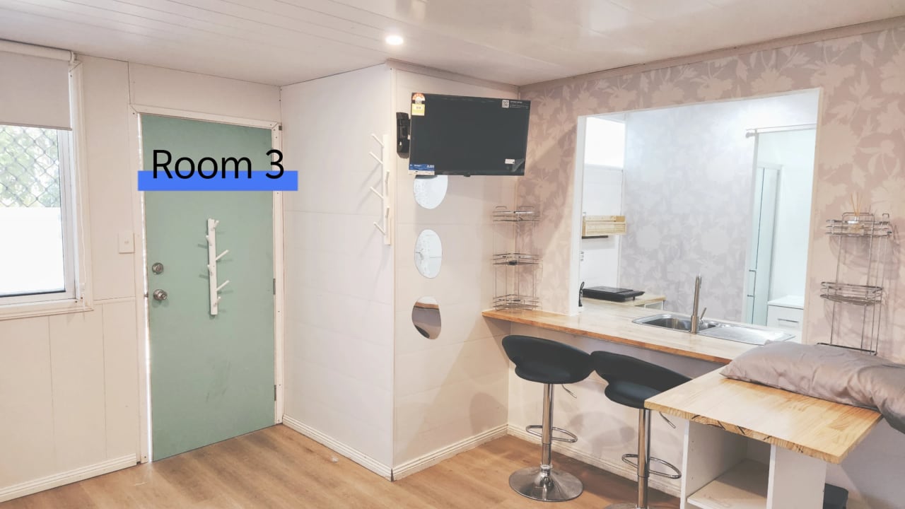 Furnished room with own bathroom
