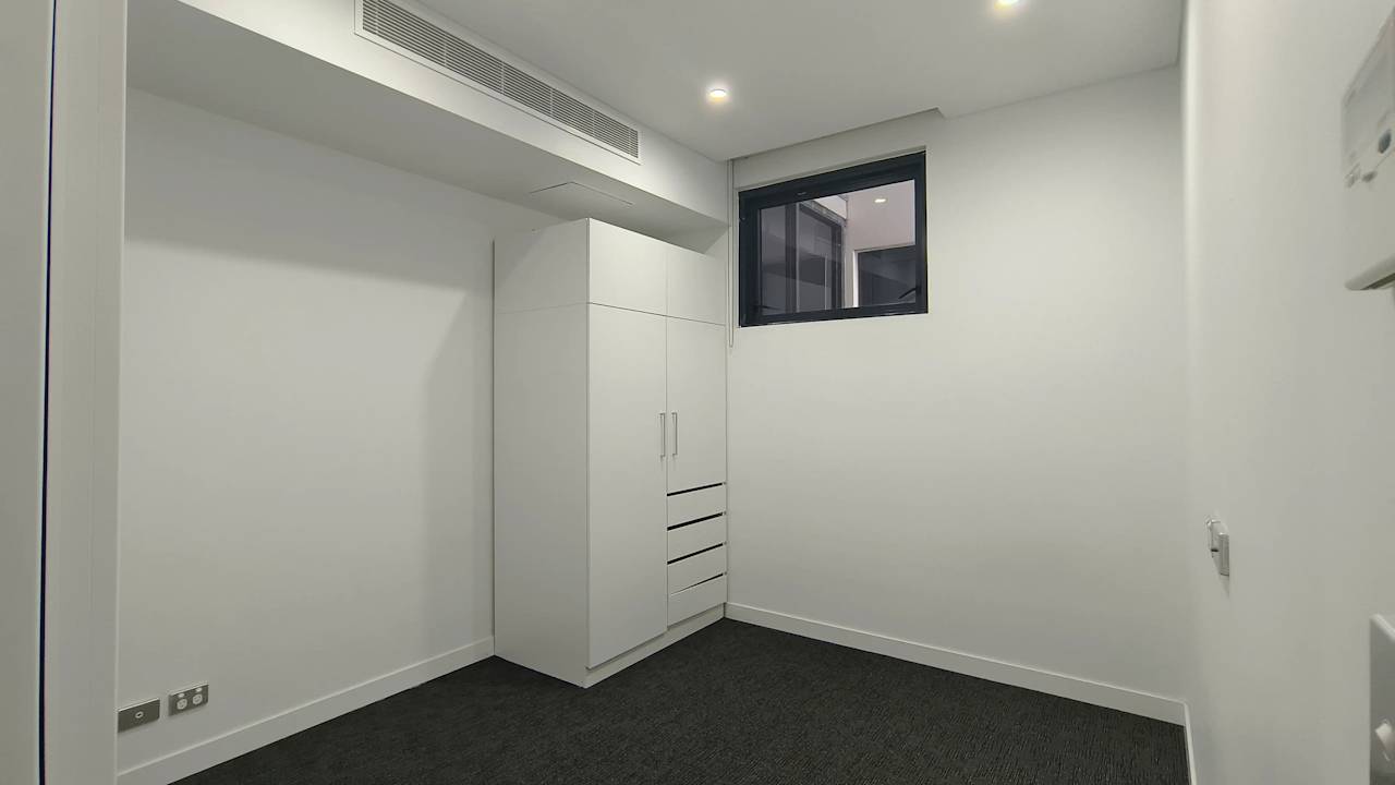 Furnished room with own bathroom