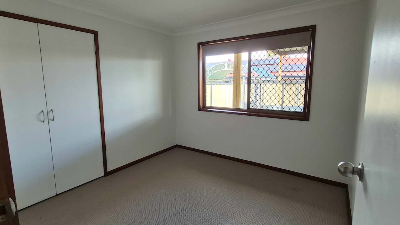 Unfurnished room in a share house