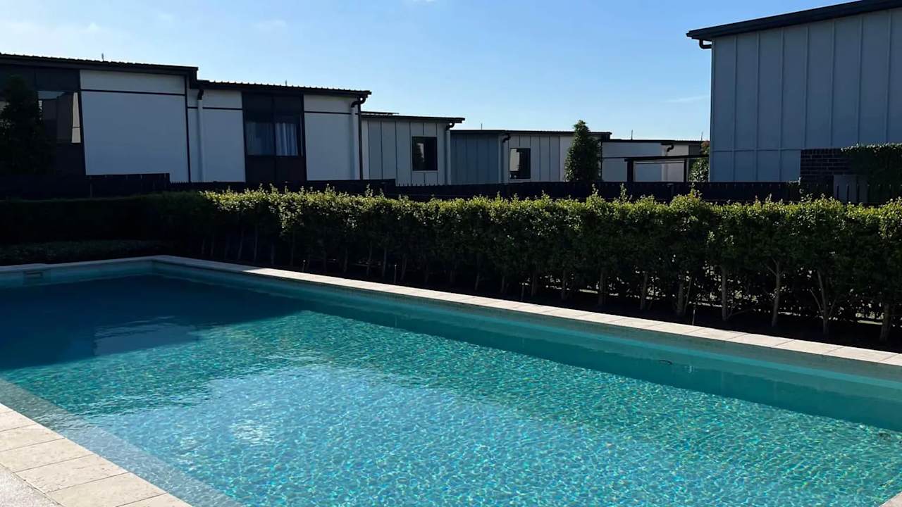 Furnished room with own bathroom