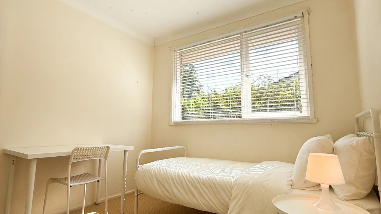 Furnished room in a share house