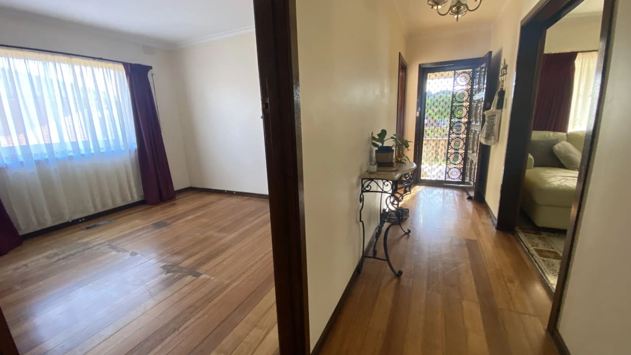 Unfurnished room in a share house