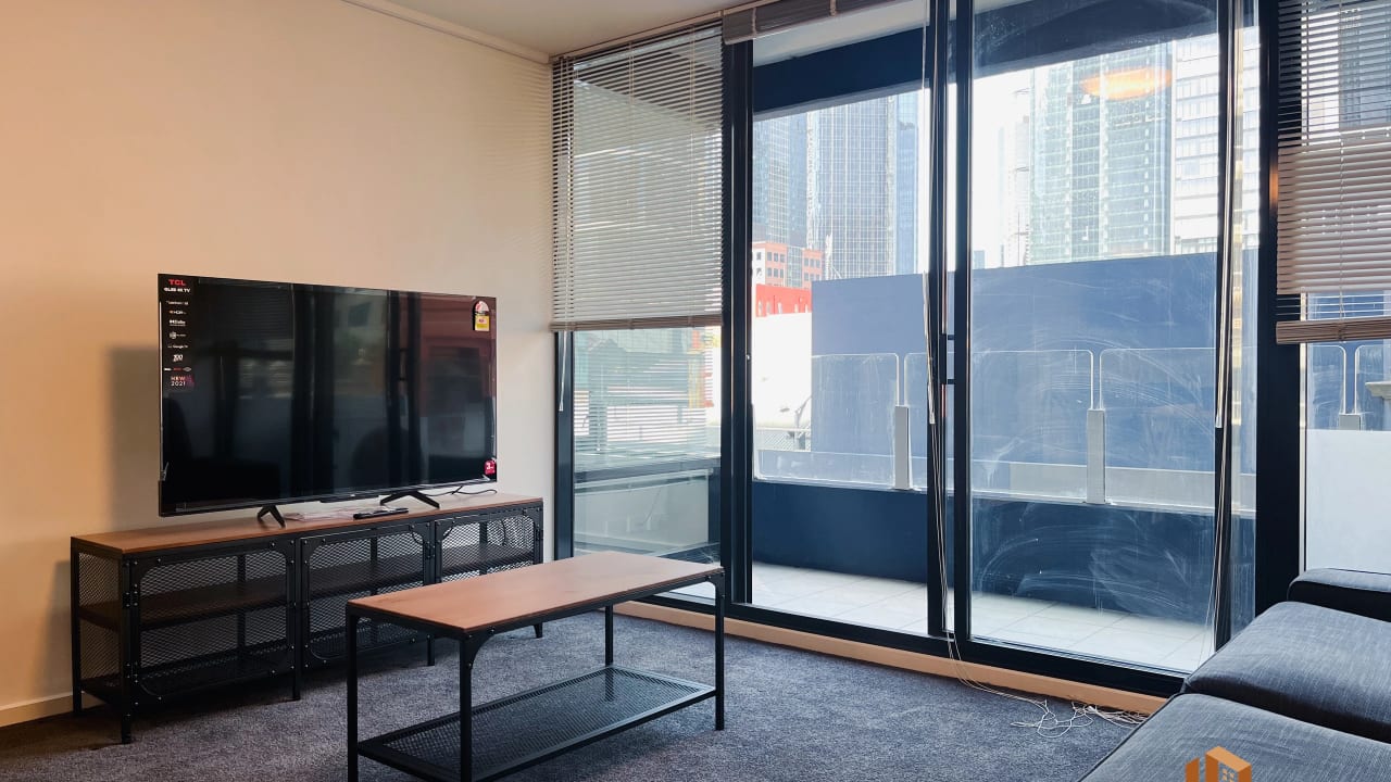 Furnished room in a flatshare