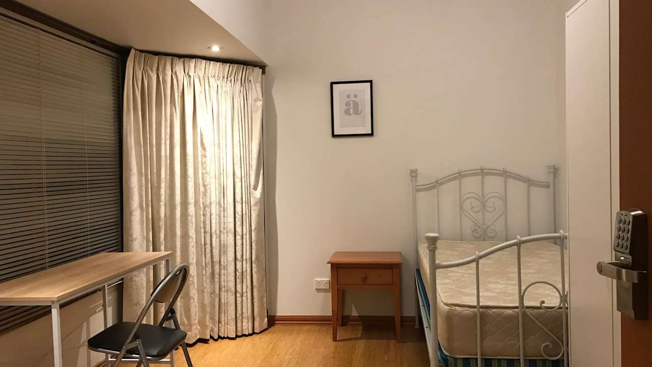 Furnished room in a share house