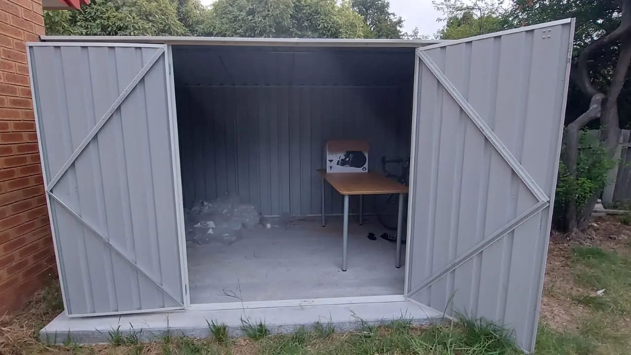 Room in a share house