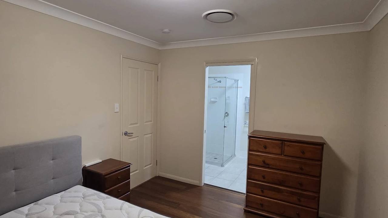 Furnished room with own bathroom