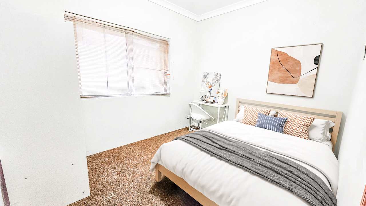 Furnished room in a share house