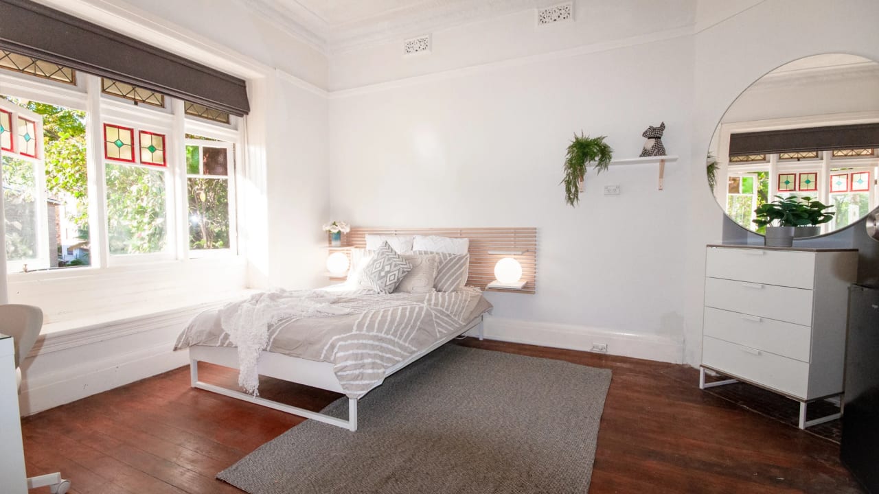 Furnished room in a share house