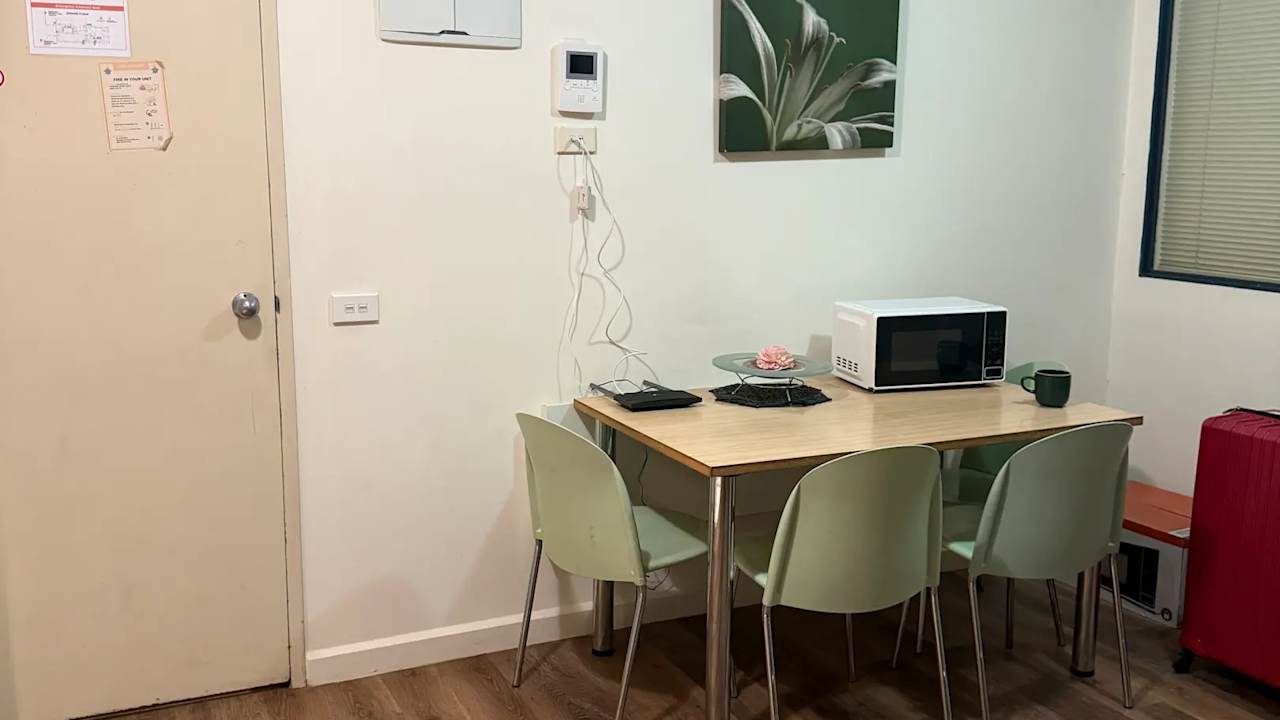 Furnished room in a flatshare