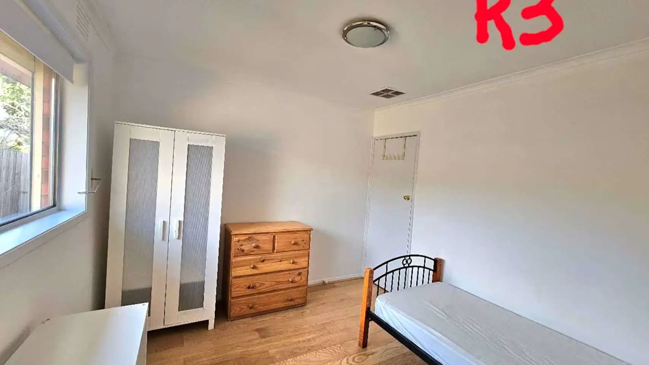 Furnished room in a share house