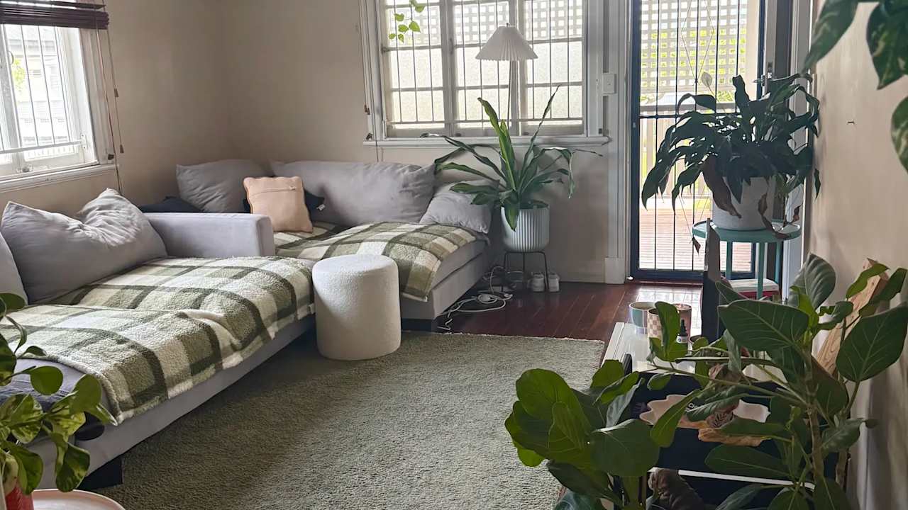 Unfurnished room in a share house