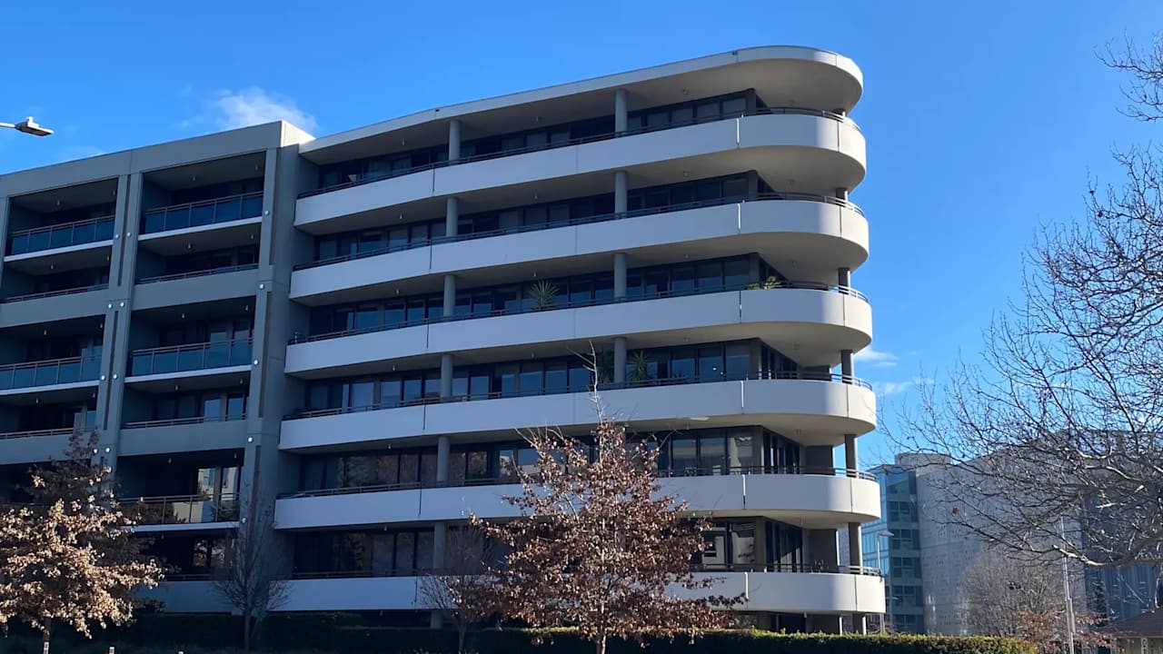 Unfurnished room with own bathroom