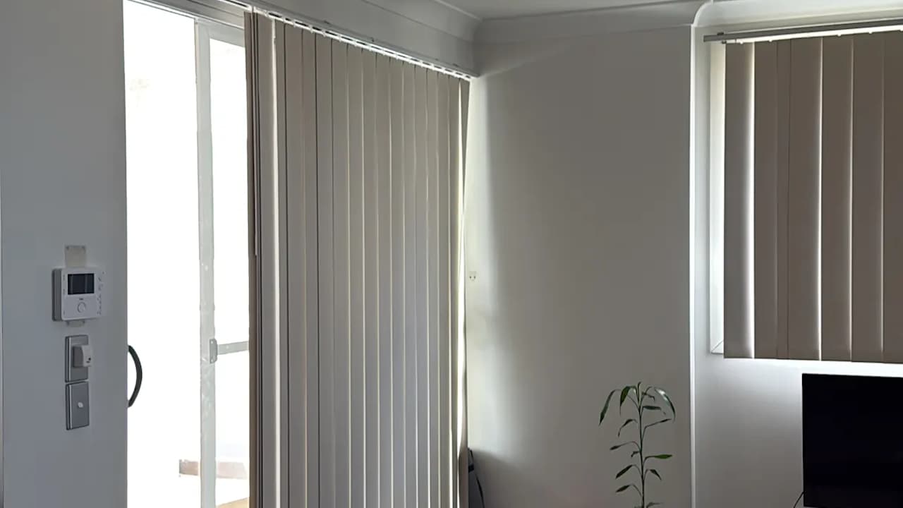 Furnished room with ensuite in a flatshare