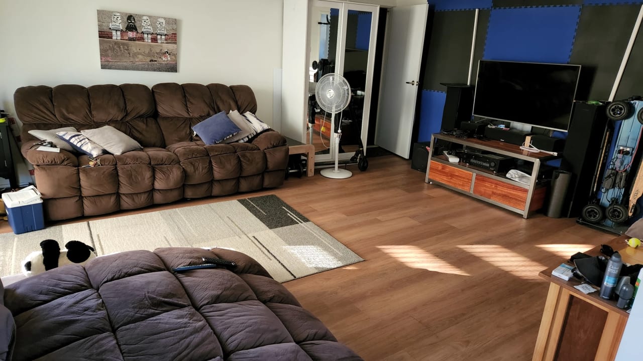 Unfurnished room in a share house