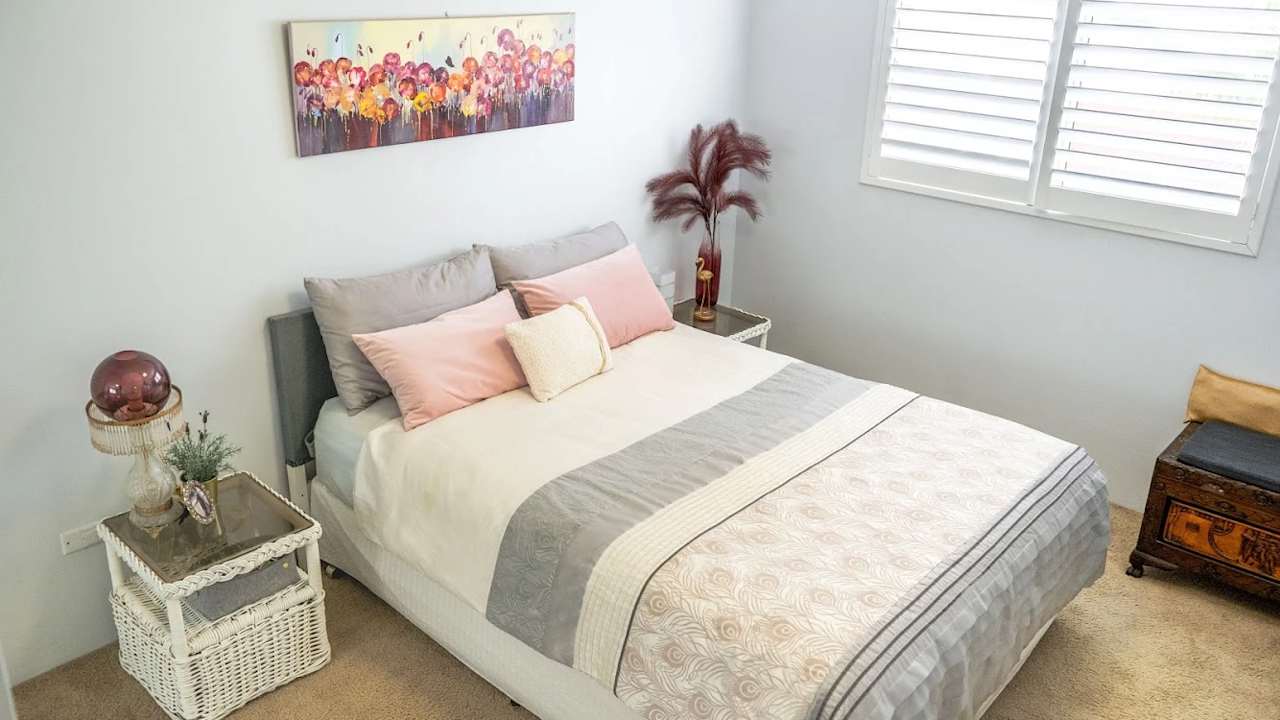 Furnished room with ensuite in a share house