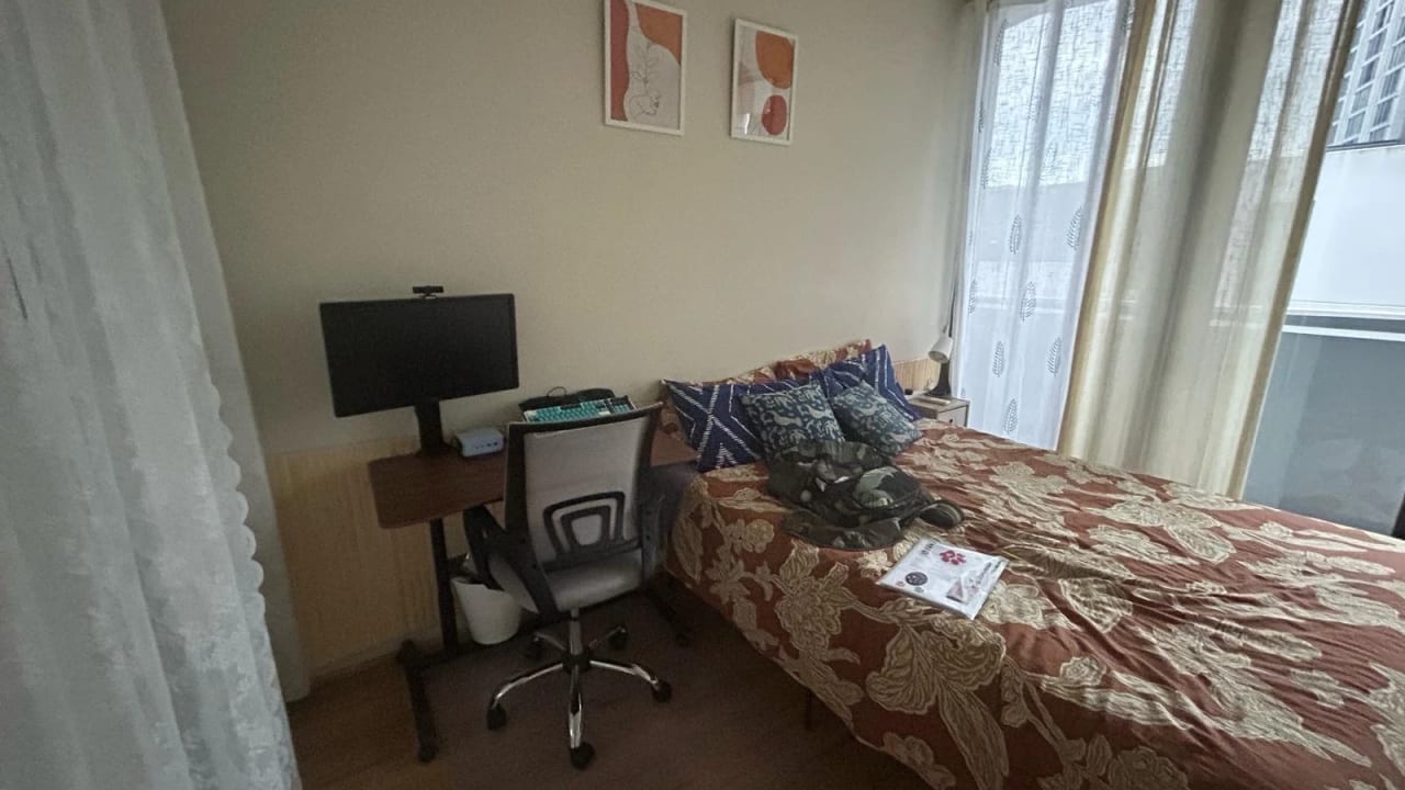 Unfurnished room with own bathroom