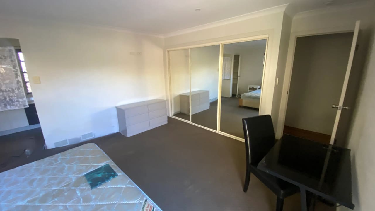 Whole property with 3 rooms for rent