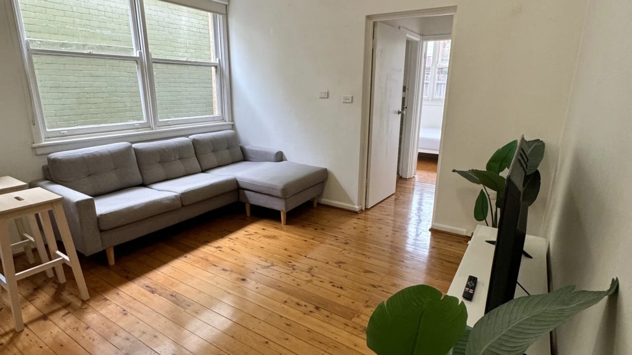 Whole property with 2 rooms for rent