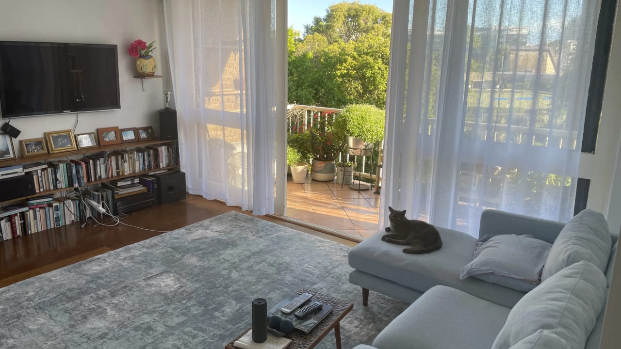 Furnished room with own bathroom