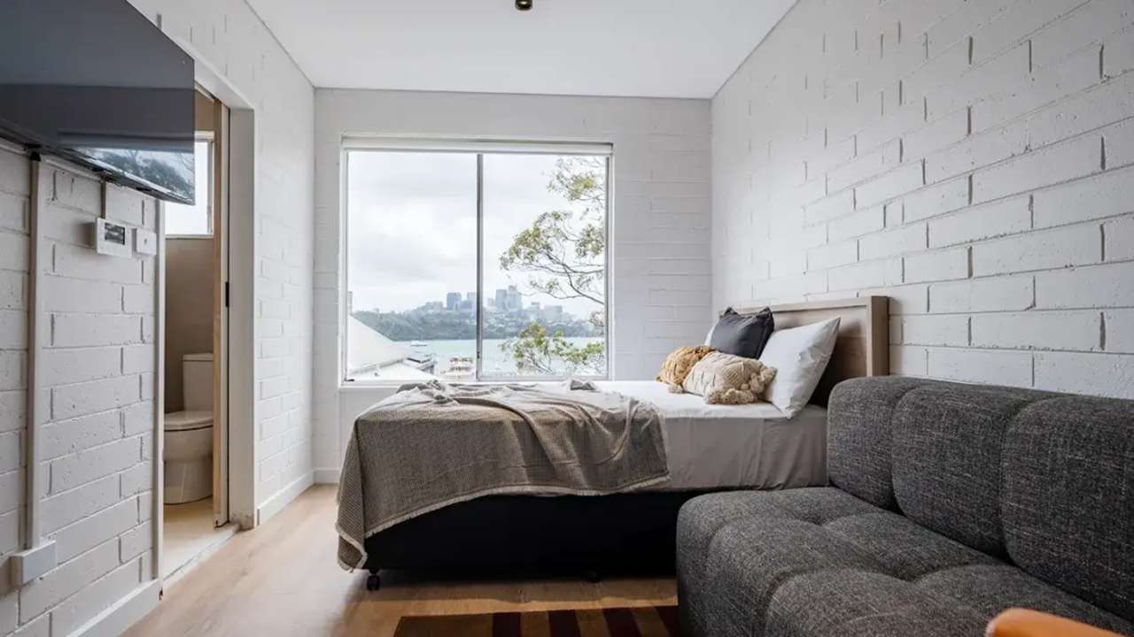 Furnished room studio flat for rent