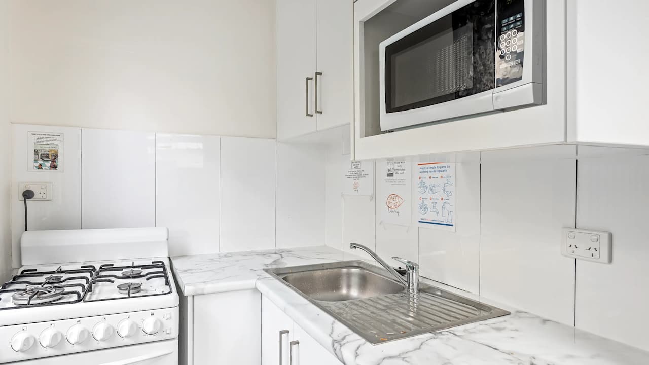 Furnished room in a share house