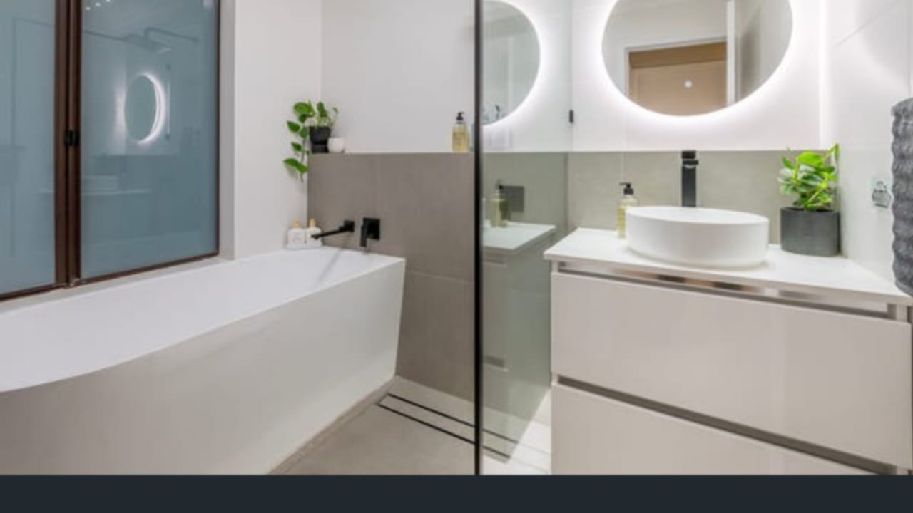Room in a share house