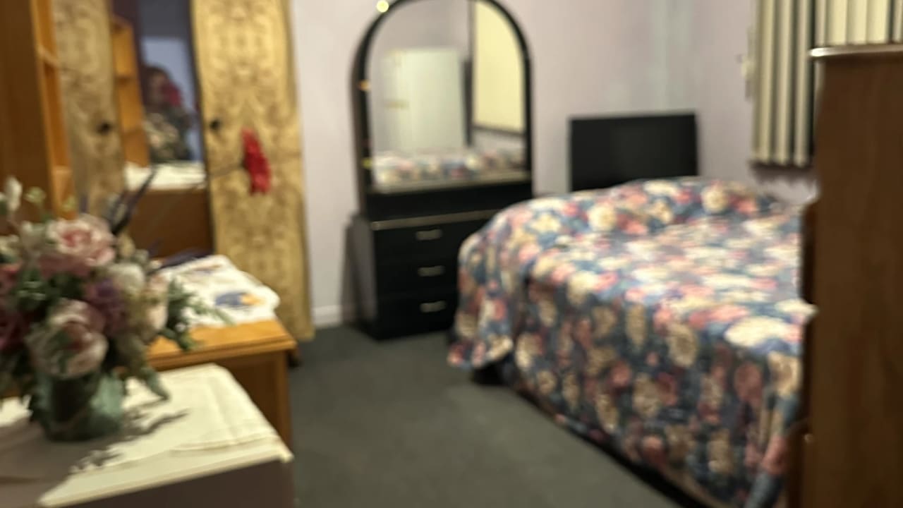 Room in a share house