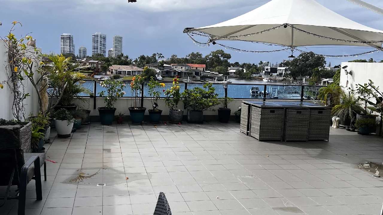 Furnished room with own bathroom