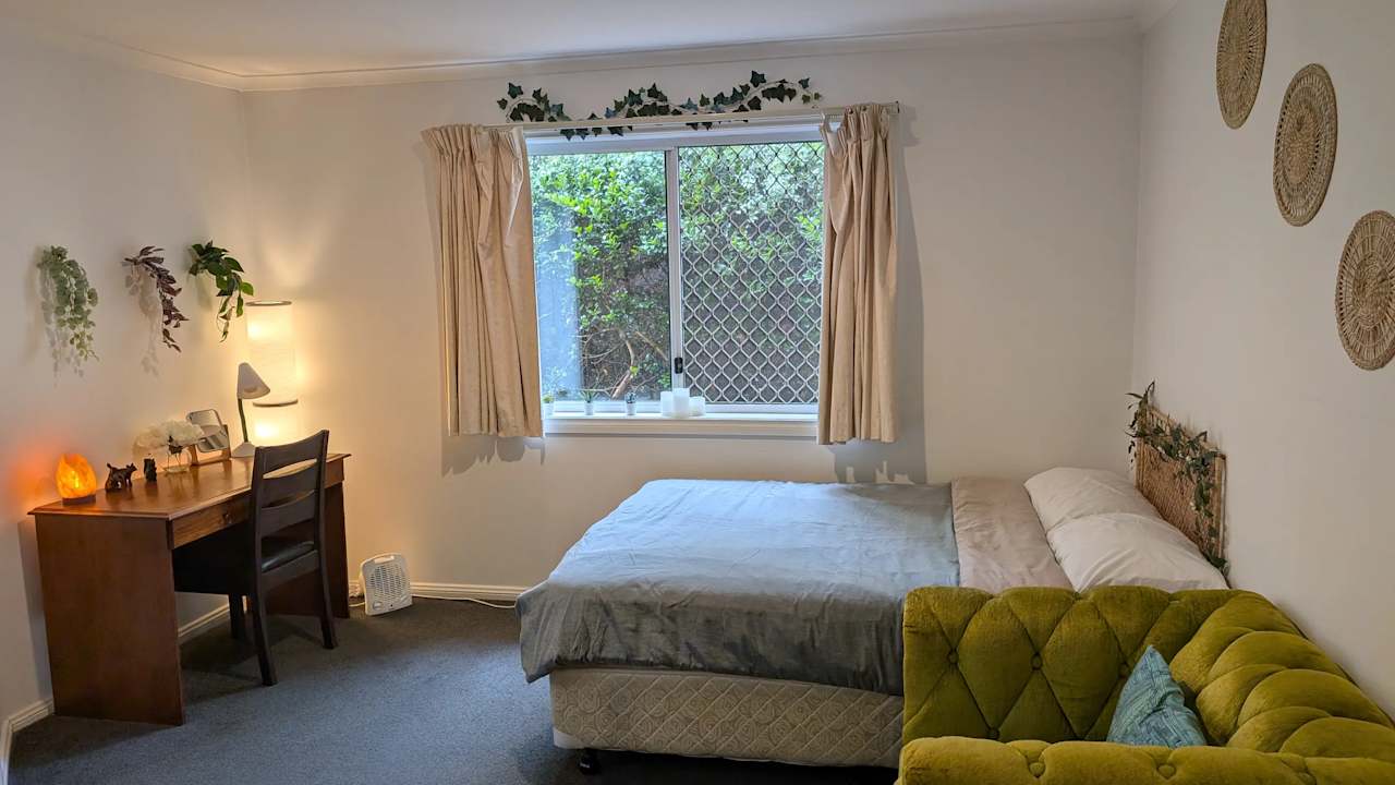 Furnished room with own bathroom