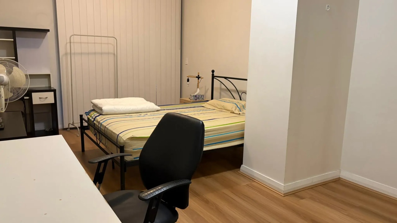 Furnished room with own bathroom