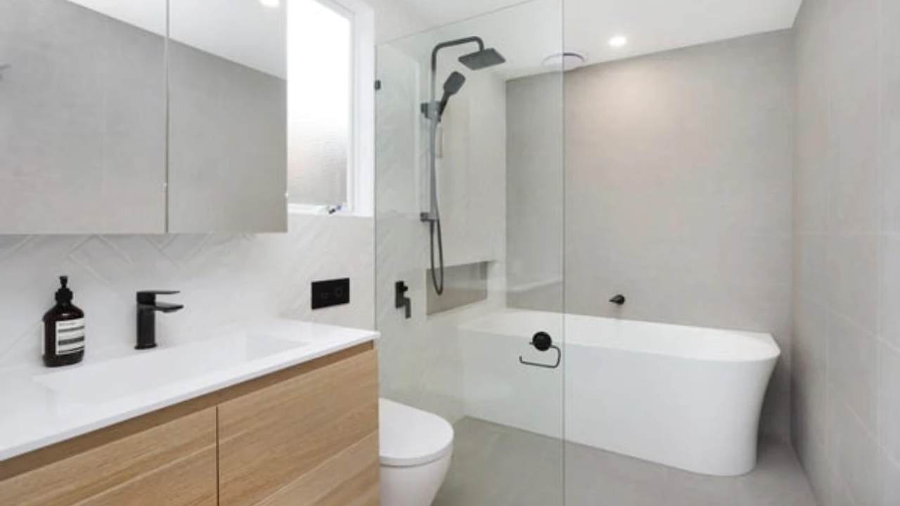 Unfurnished room in a share house