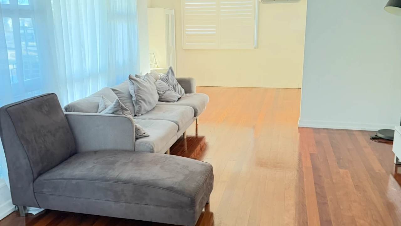 Room in a share house
