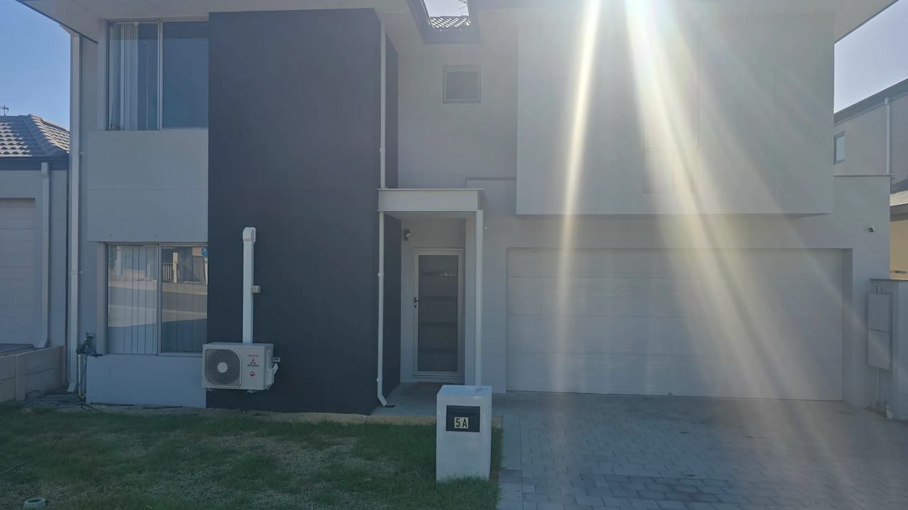 Room with ensuite in a share house