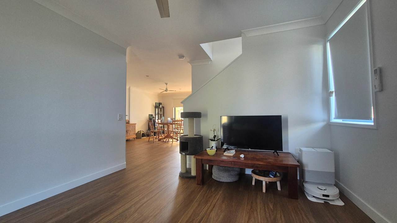 Unfurnished room with own bathroom