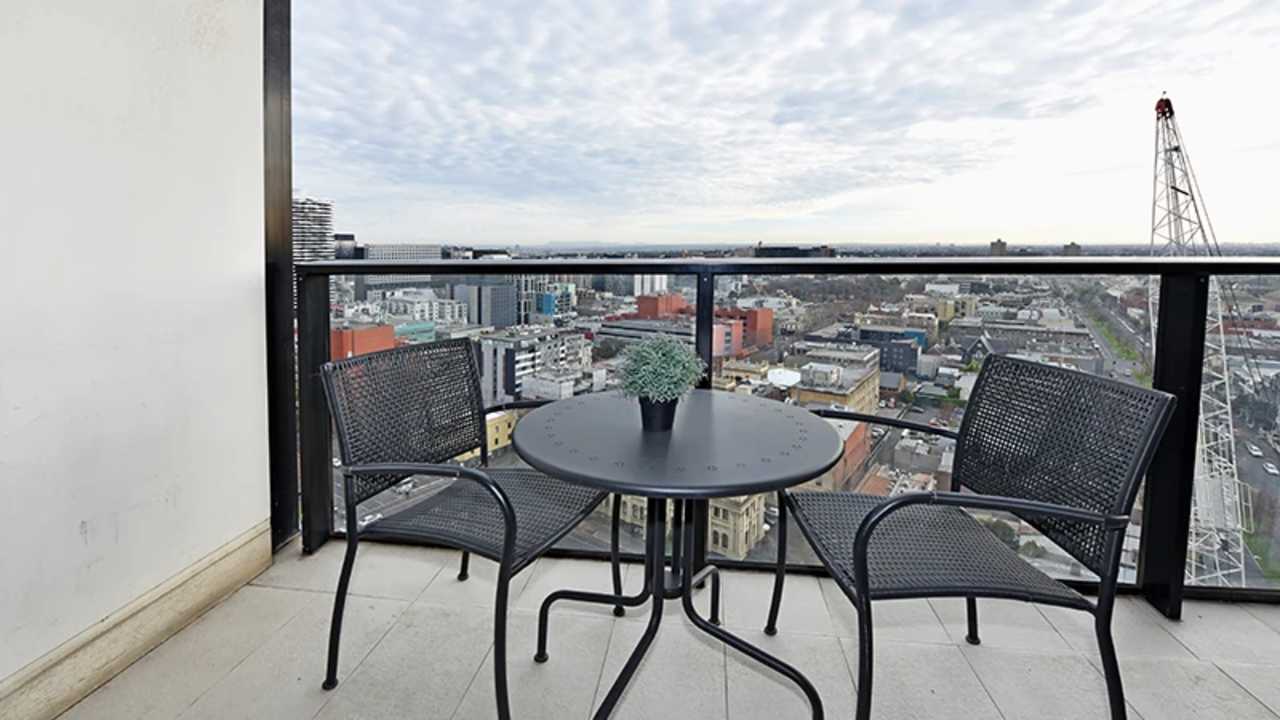 Whole property with 2 rooms for rent