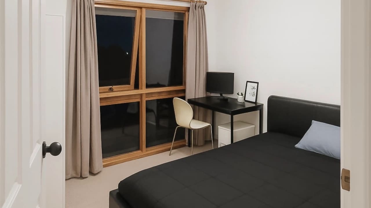 Furnished room in a share house
