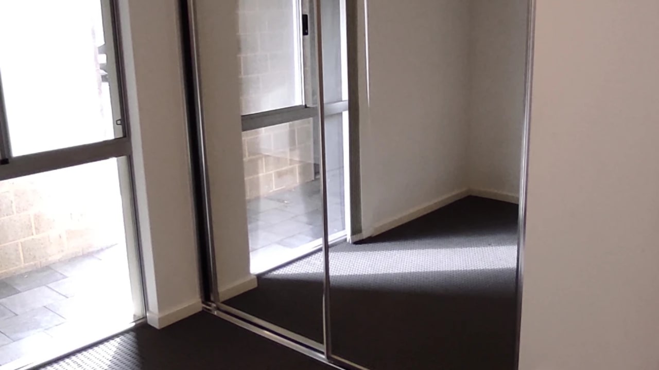 Unfurnished room with ensuite in a flatshare