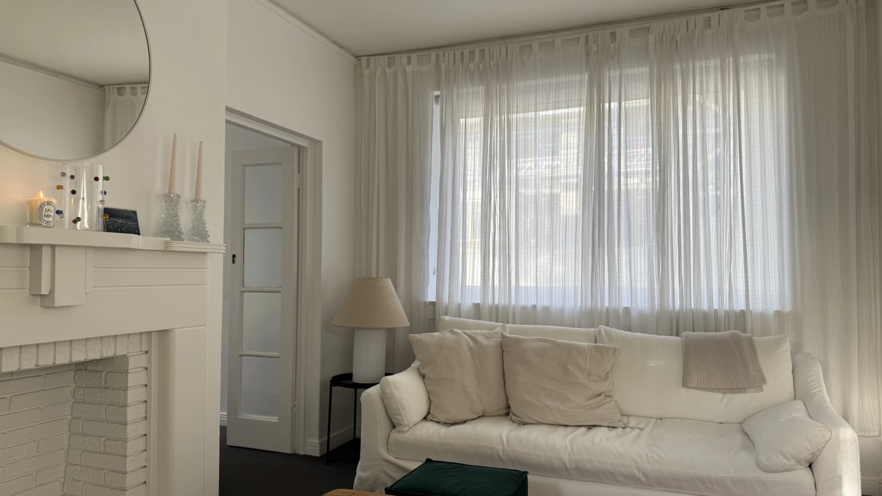 Unfurnished room in a flatshare