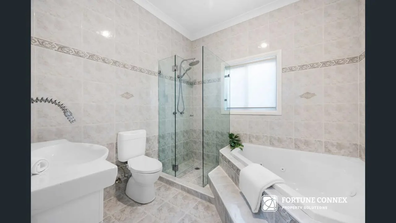 Room in a share house
