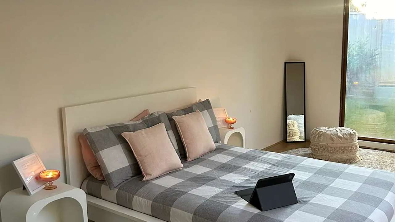 Unfurnished room with own bathroom