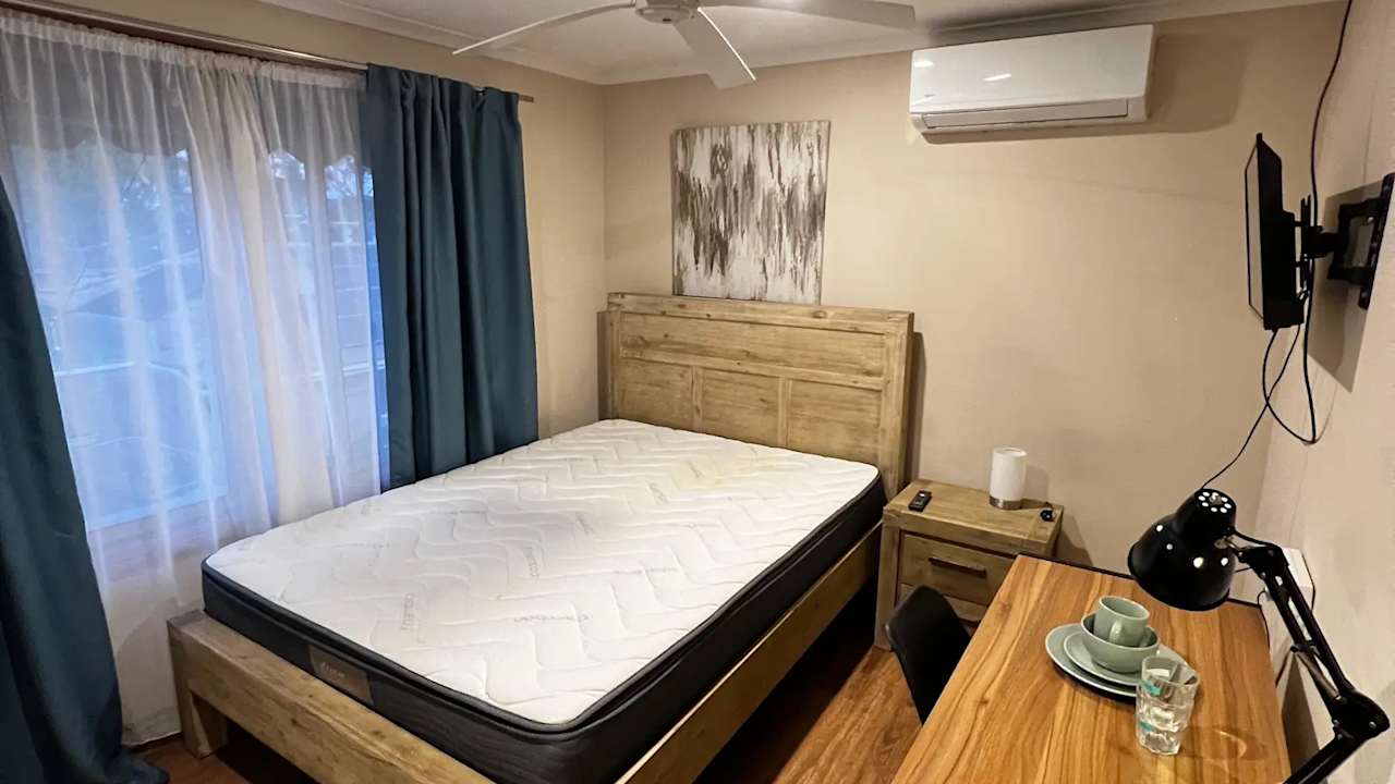Furnished room in a share house
