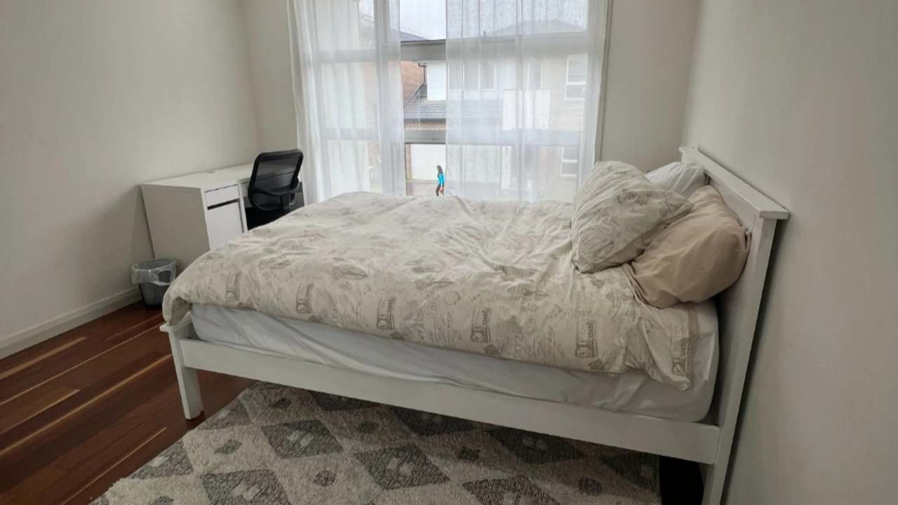 Room in a share house