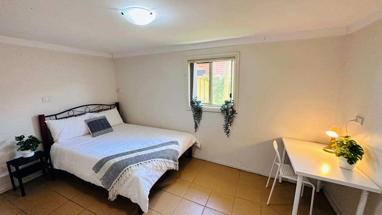 Furnished room in a share house