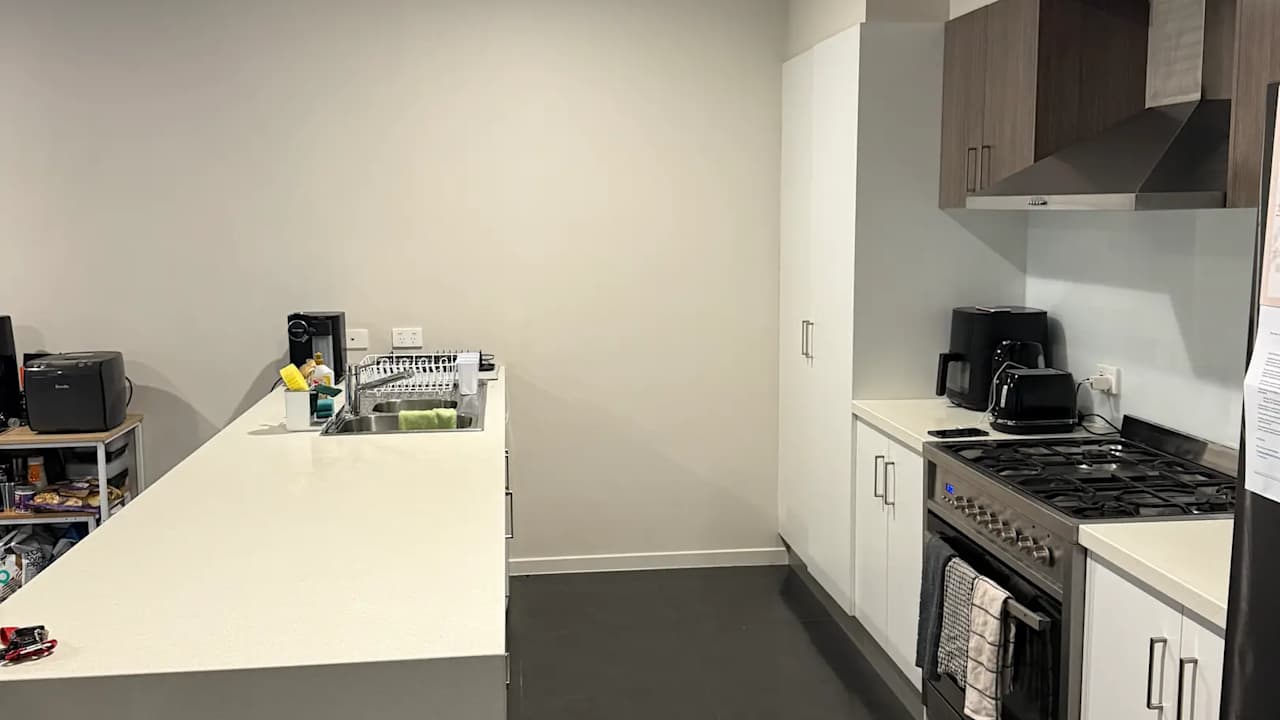 Unfurnished room in a share house