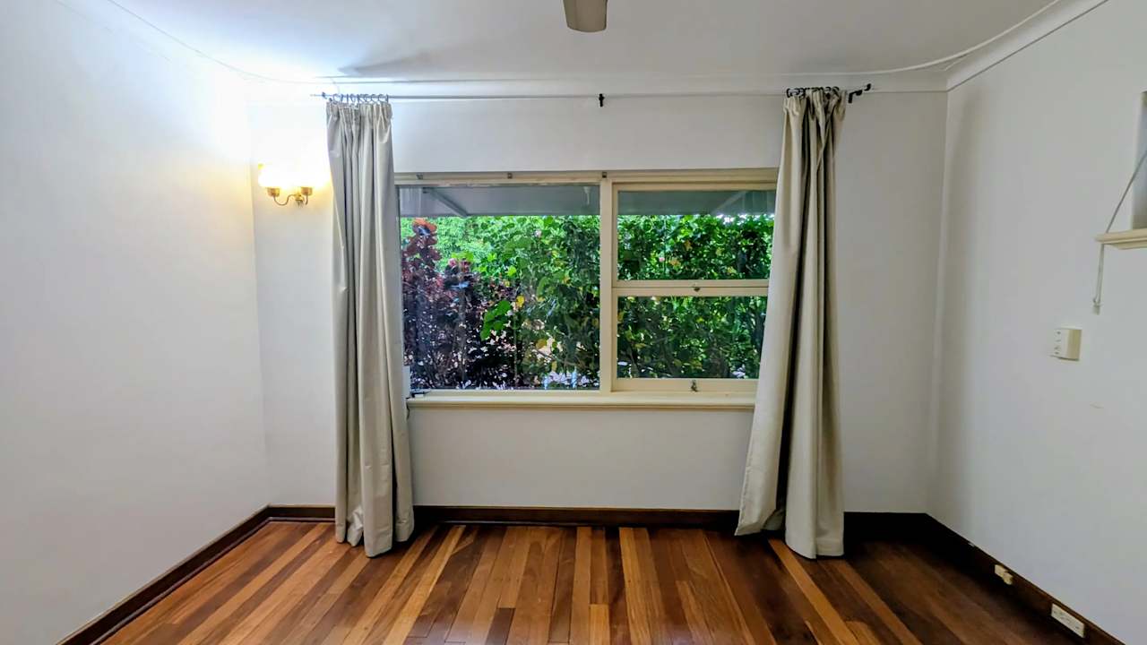 Room in a share house