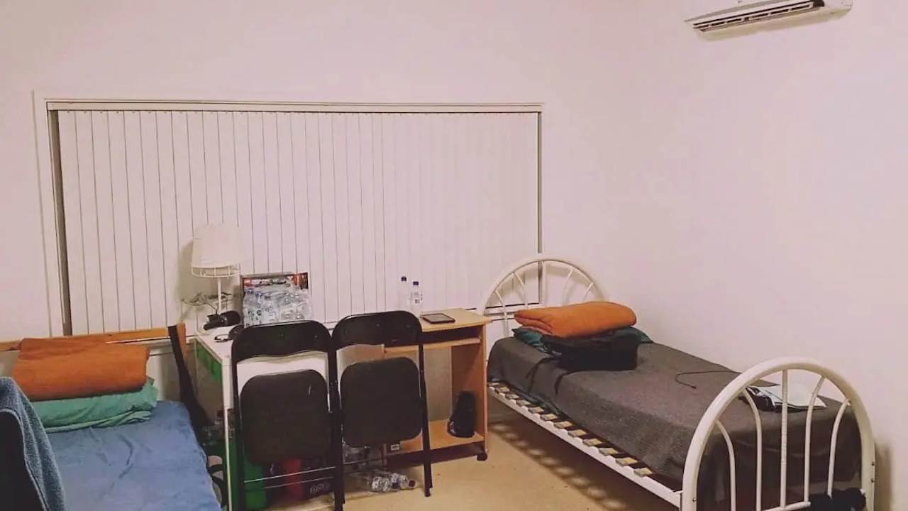 Furnished room with own bathroom